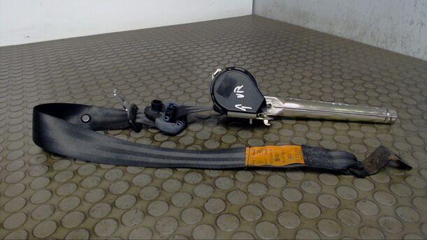 Foto: SICHERHEITSGURT VORNE RECHTS (4/5-TÜRER) eines VW Polo 60 Servo SLX