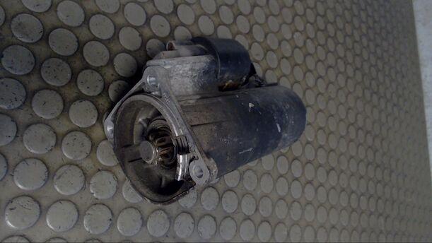 Foto: ANLASSER / STARTER BOSCH  AUTOMATIK eines VW Polo 60 Servo SLX