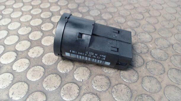 Foto: LICHTSCHALTER eines VW Golf 1.6