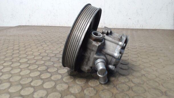 Foto: PUMPE SERVOLENKUNG eines Audi A6 Avant 2.7 T quattro CL