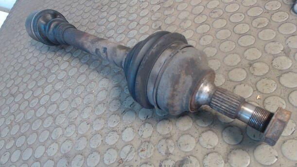 Foto: ANTRIEBSWELLE LINKS eines Citroen C5 2.0