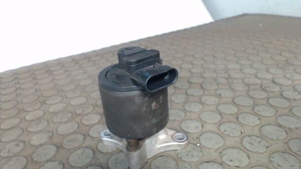 Foto: ABGASRÜCKFÜHRUNGSVENTIL eines Citroen C5 2.0 GLXi