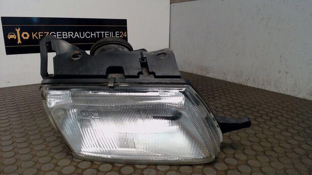 Foto: SCHEINWERFER RECHTS eines Citroen Saxo 1.5 D GLXi