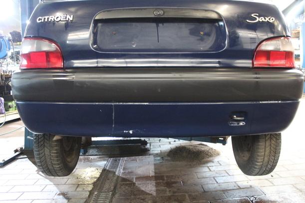 Foto: STOßSTANGE HINTEN eines Citroen Saxo 1.5 D GLXi
