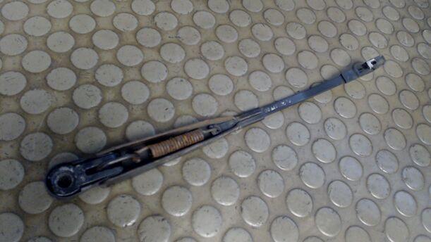 Foto: SCHEIBENWISCHERARM HINTEN eines Citroen Saxo 1.5 D GLXi