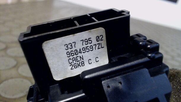 Foto: SCHEIBENWISCHERSCHALTER eines Citroen Saxo 1.5 D GLXi