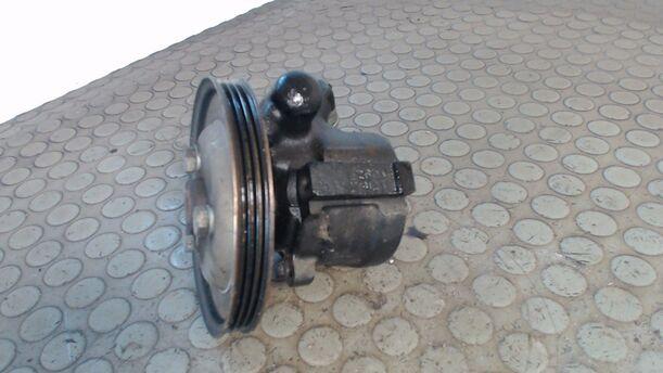 Foto: PUMPE SERVOLENKUNG / SERVOPUMPE eines Fiat Marea 1.6 16V Weekend