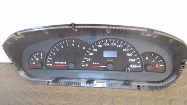Foto: TACHOEINHEIT eines Fiat Marea 1.6 16V Weekend SLX