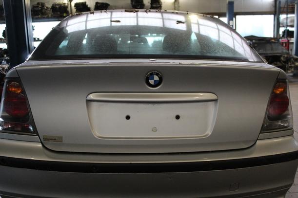 Foto: HECKKLAPPE eines BMW 316ti compact