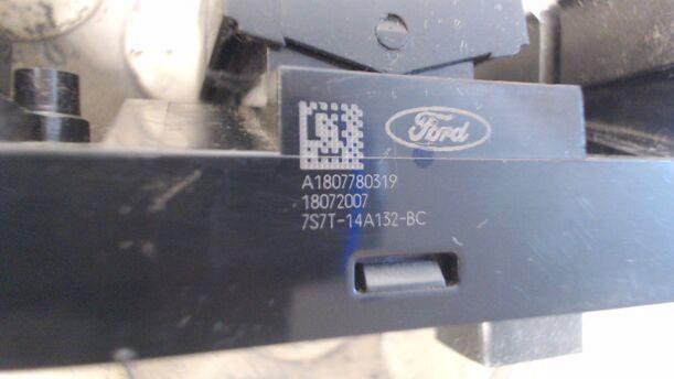 Foto: FENSTERHEBERSCHALTER eines FORD MONDEO 1,8 TDCI TREND