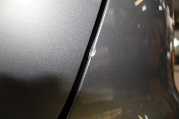 Foto: STOSSFÄNGER/ STOßSTANGE HINTEN eines FORD MONDEO 1,8 TDCI TREND SLX