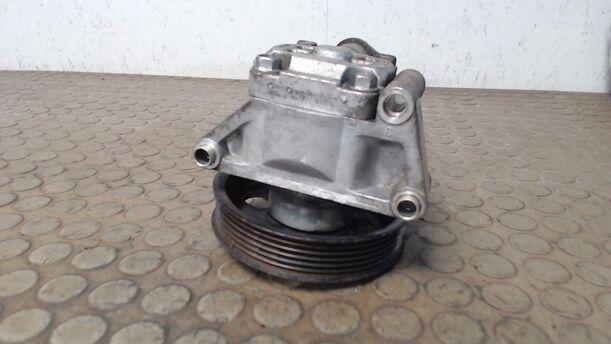 Foto: PUMPE SERVOLENKUNG eines FORD MONDEO 1,8 TDCI TREND SLX