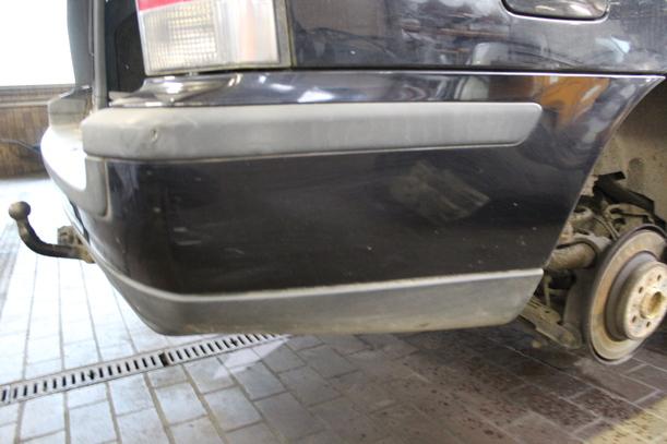 Foto: STOßSTANGE HINTEN eines Volvo V70 D5