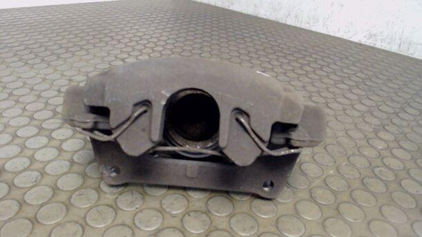 Foto: BREMSSATTEL VORN RECHTS eines Volvo V70 D5