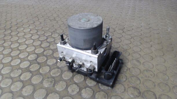 Foto: HAUPTBREMSAGGREGAT ABS eines Fiat Stilo Multi Wagon 1.6 16V