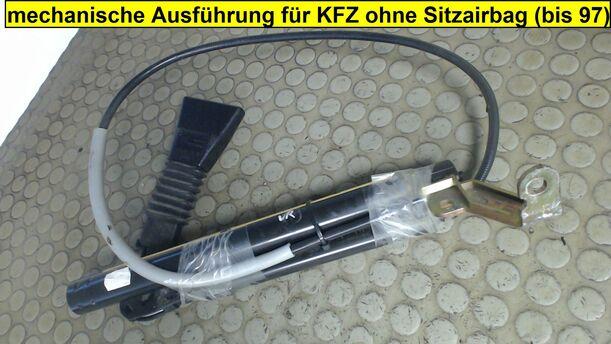 Foto: GURTSTRAFFER VORN RECHTS eines Opel Corsa GLXi