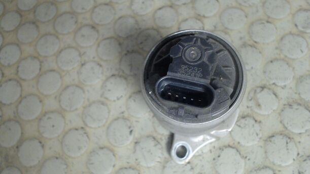 Foto: ABGASRÜCKFÜHRUNGSVENTIL eines Opel Corsa GLXi