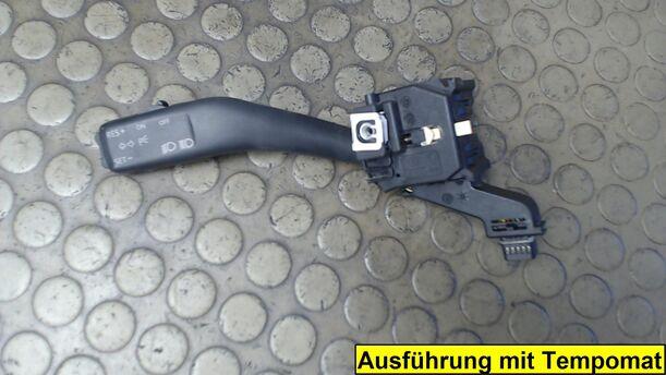 Foto: BLINKSCHALTER/KOMBISCHALTER eines Skoda Octavia 1.9 TDI DPF SLX