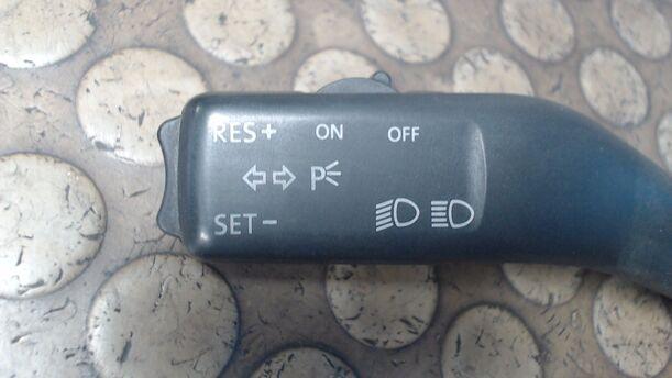 Foto: BLINKSCHALTER/KOMBISCHALTER eines Skoda Octavia 1.9 TDI DPF SLX