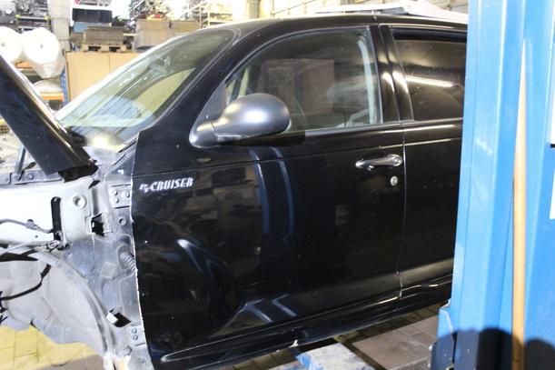Foto: TÜR VORN LINKS eines Chrysler PT Cruiser 2.0 SLX