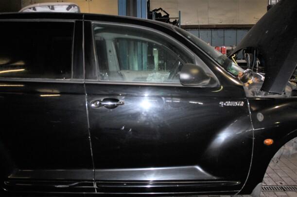 Foto: TÜR VORN RECHTS eines Chrysler PT Cruiser 2.0 SLX
