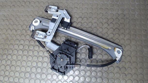 Foto: FENSTERHEBER ELEKTRISCH HINTEN LINKS eines Chrysler PT Cruiser 2.0 SLX