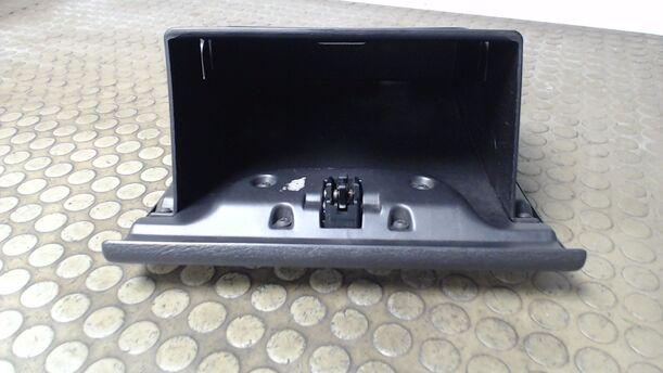 Foto: HANDSCHUHFACH eines Chrysler PT Cruiser 2.0 SLX