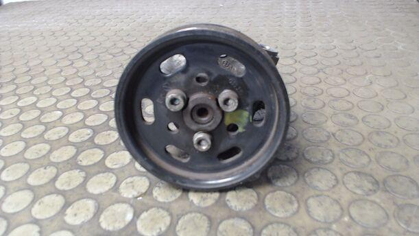 Foto: PUMPE SERVOLENKUNG eines VW Golf 2.0 SLX