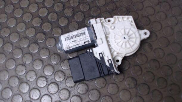 Foto: FENSTERHEBERMOTOR HINTEN LINKS eines VW Touran 1.9 TDI