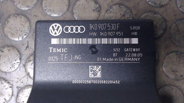 Foto: STEUERGERÄT GATEWAY eines VW Touran 1.9 TDI