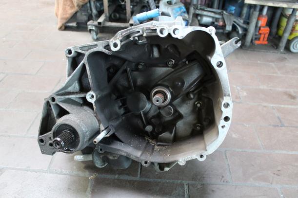 Foto: SCHALTGETRIEBE 5-GANG JB1520 UNGEPRÜFT eines Renault Twingo 1.2 SLX