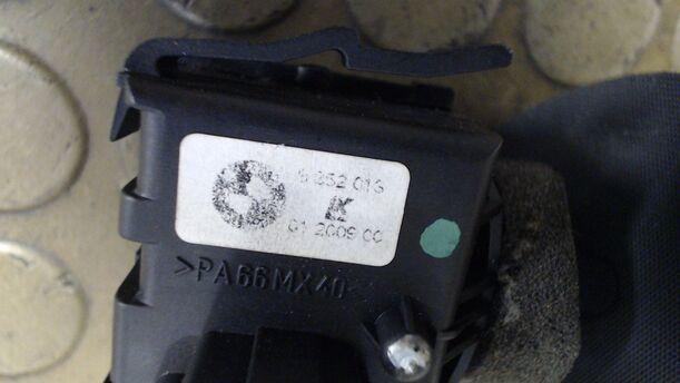 Foto: SCHEIBENWISCHERSCHALTER eines BMW 520i