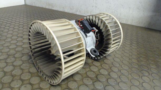 Foto: HEIZUNGSGEBLÄSE eines BMW 520i