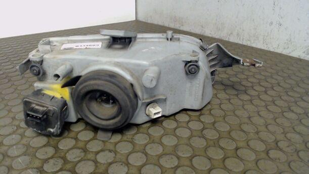 Foto: SCHEINWERFER LINKS eines Fiat Punto 60