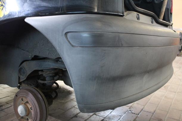 Foto: STOßSTANGE HINTEN eines Fiat Punto 60