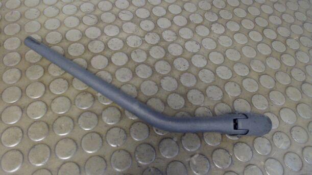 Foto: SCHEIBENWISCHERARM HINTEN eines Fiat Punto 60