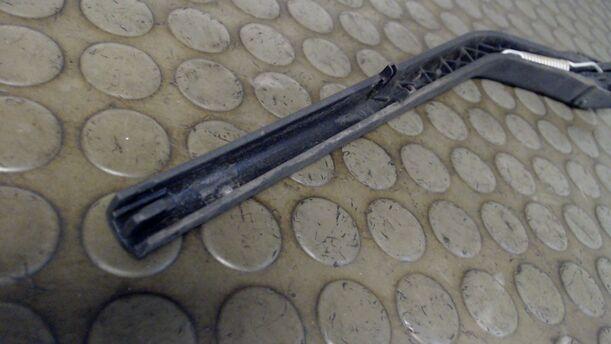Foto: SCHEIBENWISCHERARM HINTEN eines Fiat Punto 60