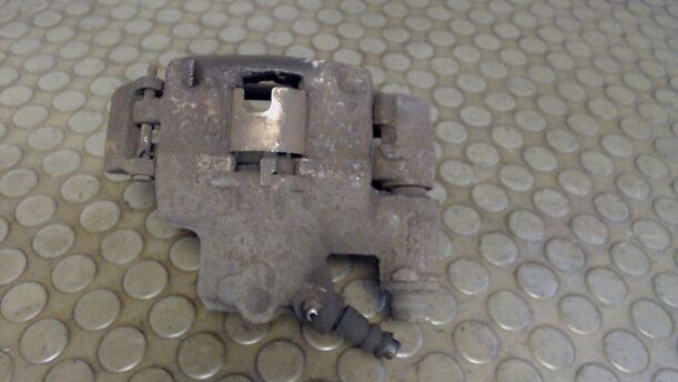 Foto: BREMSSATTEL VORN RECHTS eines Fiat Punto 60 SLX