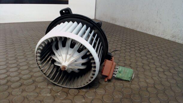 Foto: HEIZUNGSGEBLÄSE eines Fiat Punto 60