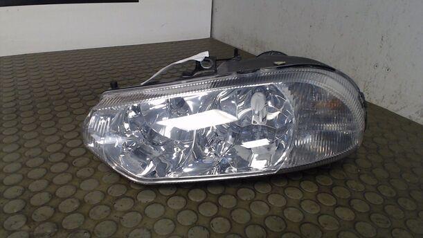 Foto: SCHEINWERFER LINKS eines Alfa Romeo 156 Sportwagon 2.0 Twin Spark