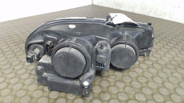 Foto: SCHEINWERFER LINKS eines Alfa Romeo 156 Sportwagon 2.0 Twin Spark