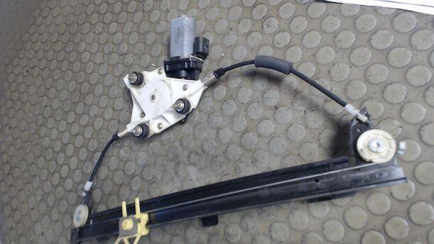 Foto: FENSTERHEBER ELEKTR VORN LINKS eines Alfa Romeo 156 Sportwagon 2.0 Twin Spark