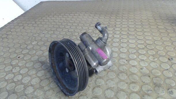 Foto: PUMPE SERVOLENKUNG eines Alfa Romeo 156 Sportwagon 2.0 Twin Spark