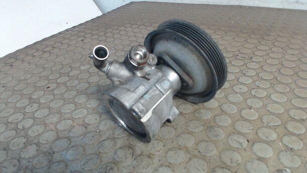 Foto: PUMPE SERVOLENKUNG eines Alfa Romeo 156 Sportwagon 2.0 Twin Spark
