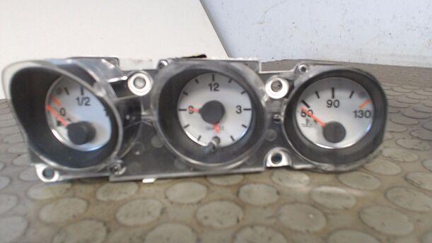 Foto: ZUSATZINSTRUMENTE / UHR eines Alfa Romeo 156 Sportwagon 2.0 Twin Spark