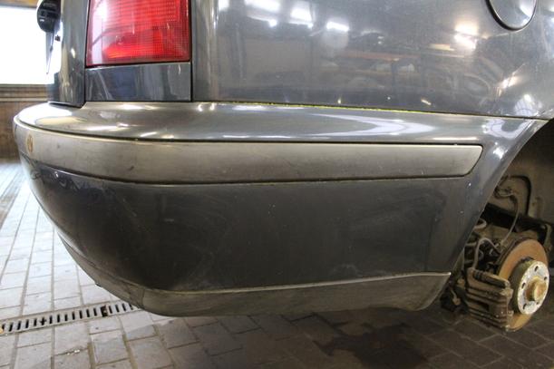 Foto: STOSSFÄNGER / STOSSSSTANGE HINTEN eines Skoda Octavia 1.8 T