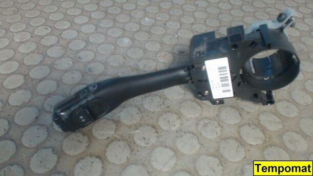 Foto: BLINKERSCHALTER eines Skoda Octavia 1.8 T SLX
