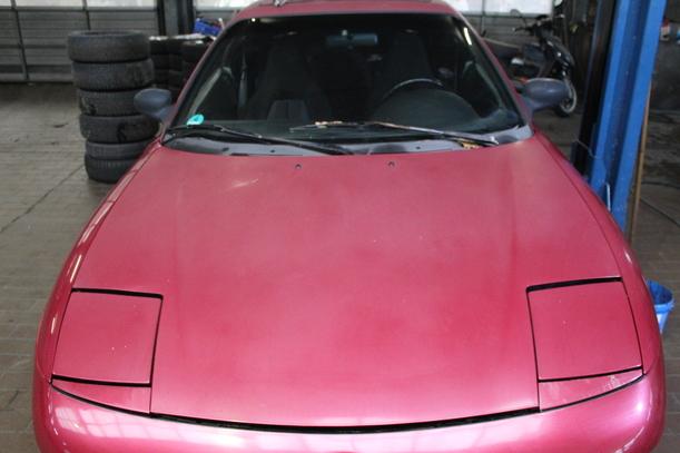 Foto: MOTORHAUBE eines Ford Probe 24V SLX