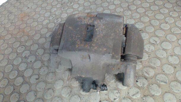 Foto: BREMSSATTEL  VORN RECHTS eines Ford Probe 24V