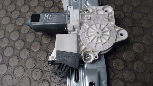 Foto: FENSTERHEBER HINTEN LINKS eines Opel Signum 3.0 V6 CDTI